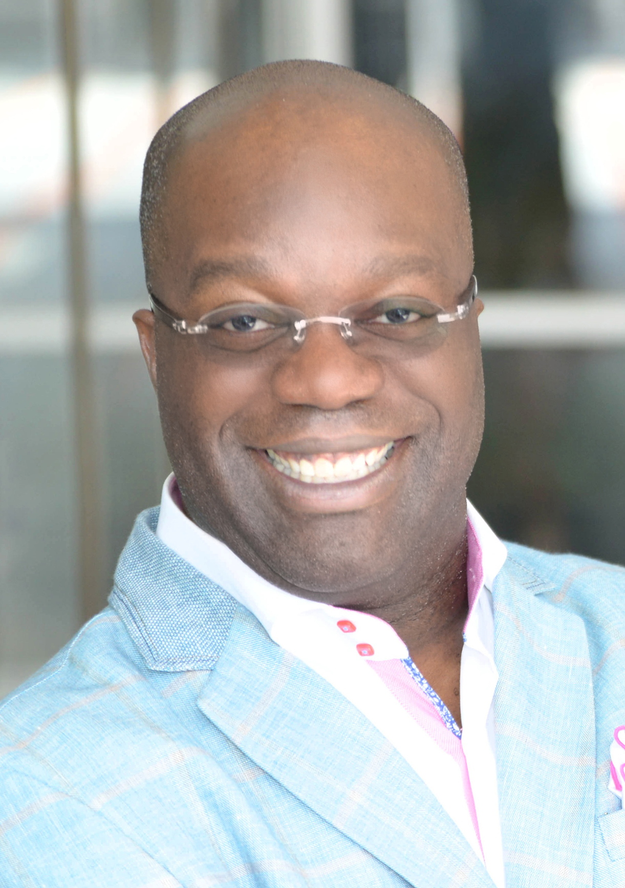 Simon T. Bailey: Attitude, Change, Customer Service, Innovation